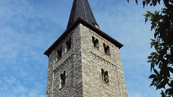 Kirchturm St. Servatius Offheim